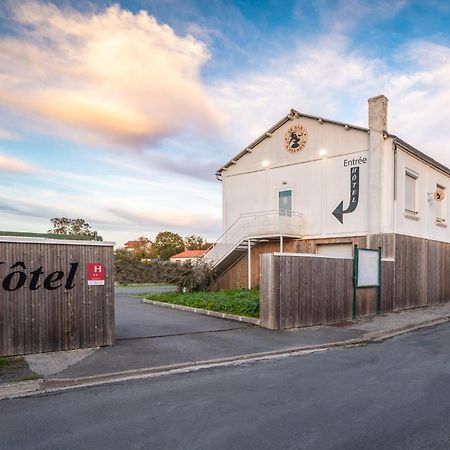 Hotel De La Gare Surgères エクステリア 写真