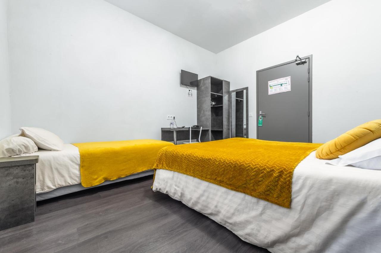 Hotel De La Gare Surgères エクステリア 写真