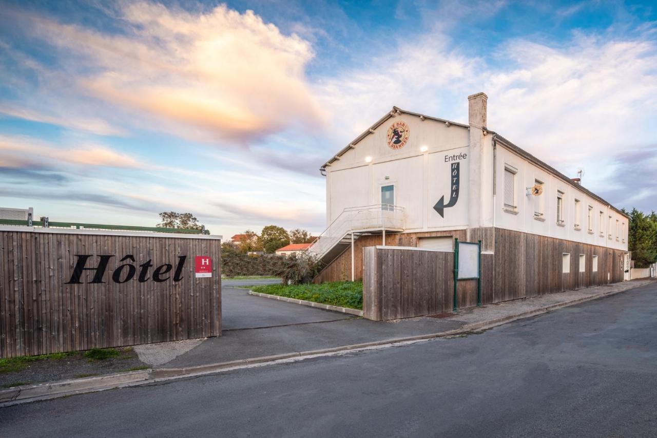 Hotel De La Gare Surgères エクステリア 写真