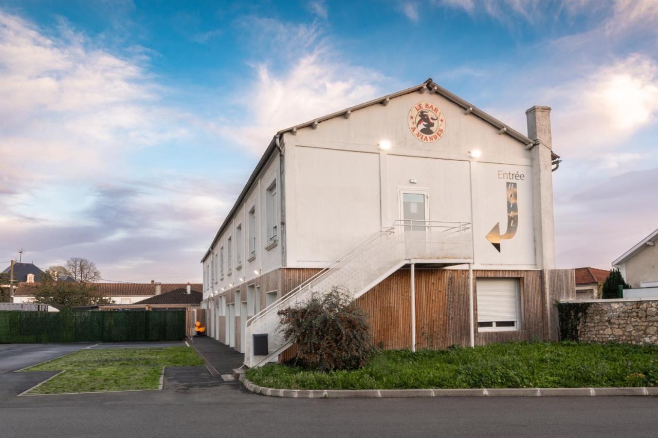 Hotel De La Gare Surgères エクステリア 写真